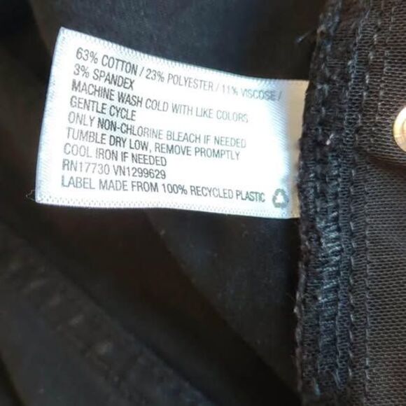 3X Jeans Capri 26W AVA & VIV Black 26” Inseam Elastic Waist Pull On C5256 - Picture 6 of 6